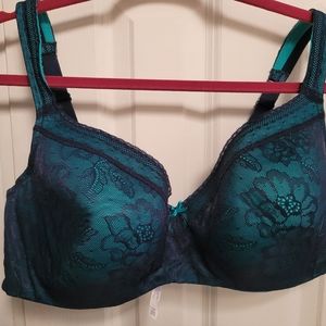 Cacique bra size 44D